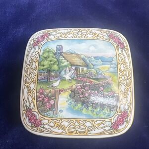 1993 Heritage House Valentine Serenades Star Dust Porcelain Music Box Limited Ed